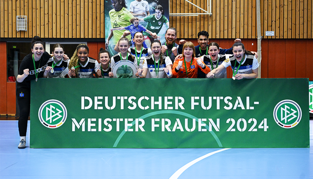 In der Sportschule Wedau gewinnt der Hamburger SV die 2. Deutsche Futsal-Meisterschaft der Frauen