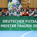In der Sportschule Wedau gewinnt der Hamburger SV die 2. Deutsche Futsal-Meisterschaft der Frauen