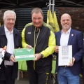 FVN-Präsident Peter Frymuth gratuliert den Fusseberg Kickers Helpenstein zum 50. Geburtstag