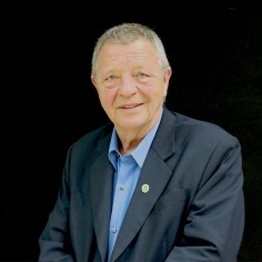 Ralph  van Hoof