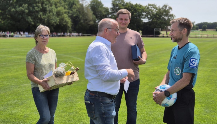Verabschiedung von Marcel Pelgrim – letzter Einsatz im Testspiel des SV Biemenhorst