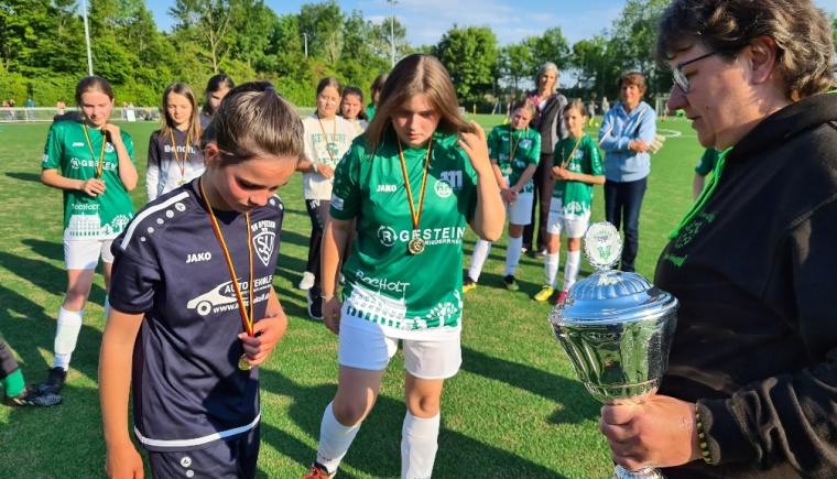 Olympia Bocholt gewinnt das U13-Juniorinnen Kreispokalendspiel