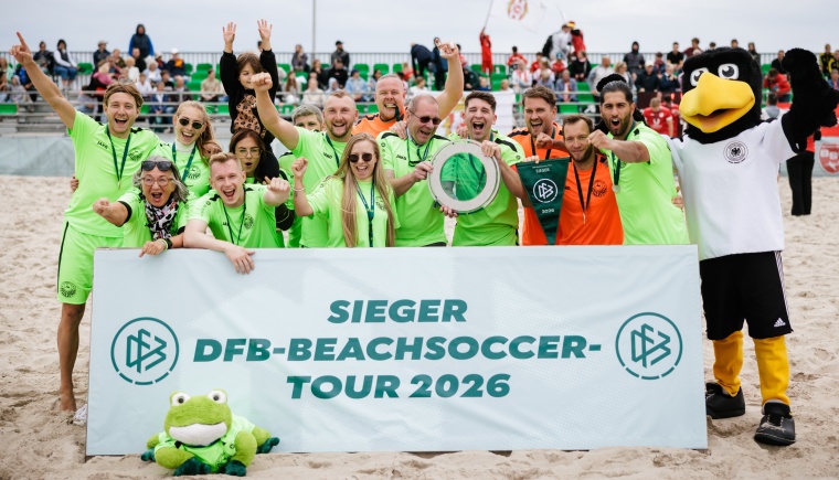 Volleypass FC aus Düsseldorf triumphiert bei der DFB-Beachsoccer-Tour
