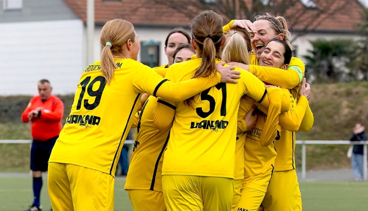 Nur Siege seit der Gründung: Frauenteam der DJK 1928 Vierlinden in der Kreisliga A noch ohne Punktverlust