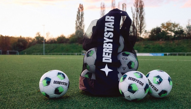1000 Testbälle, 1000 Vereine: FVN-Partner DERBYSTAR startet große Balltest-Aktion