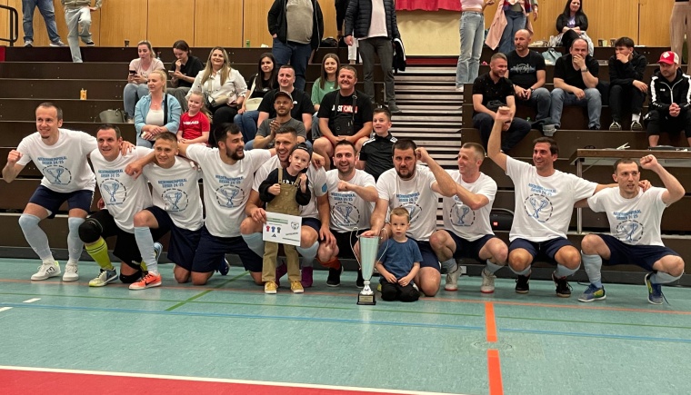 19-Tore-Endspiel! FC Niederrhein Soccer gewinnt Futsal-Niederrheinpokal 2025