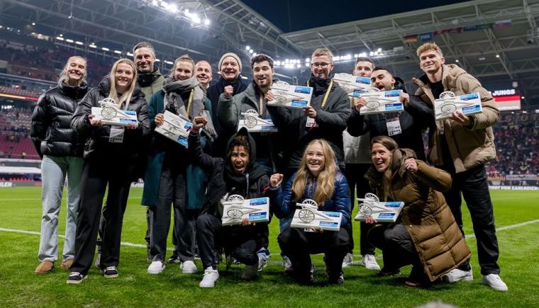 Gewinner/innen der "Torjägerkanone für alle" geehrt: Wenn sogar der Weltmeister staunt