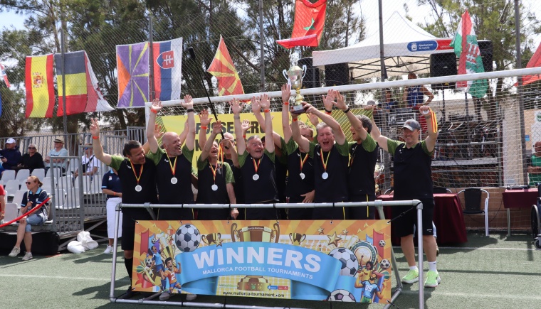 Walking Football: Internationaler Erfolg für die FK Helpenstein auf Mallorca