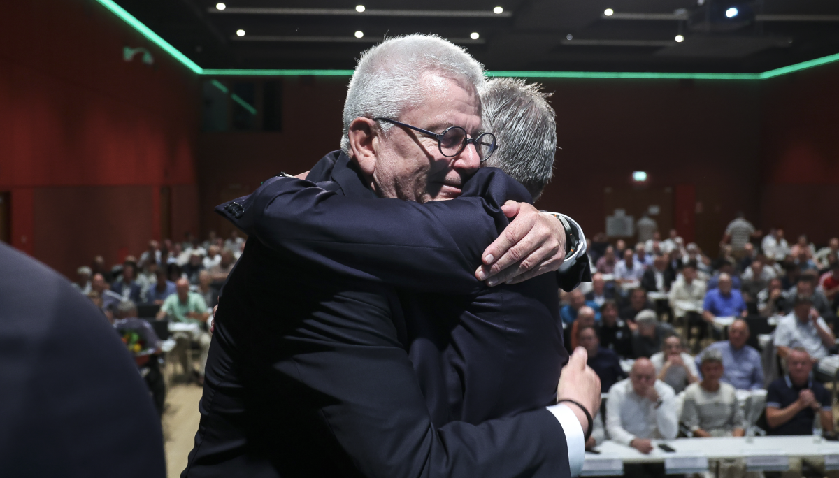 Peter Waldinger zum Ehrenmitglied des Fußballverbandes Niederrhein ernannt