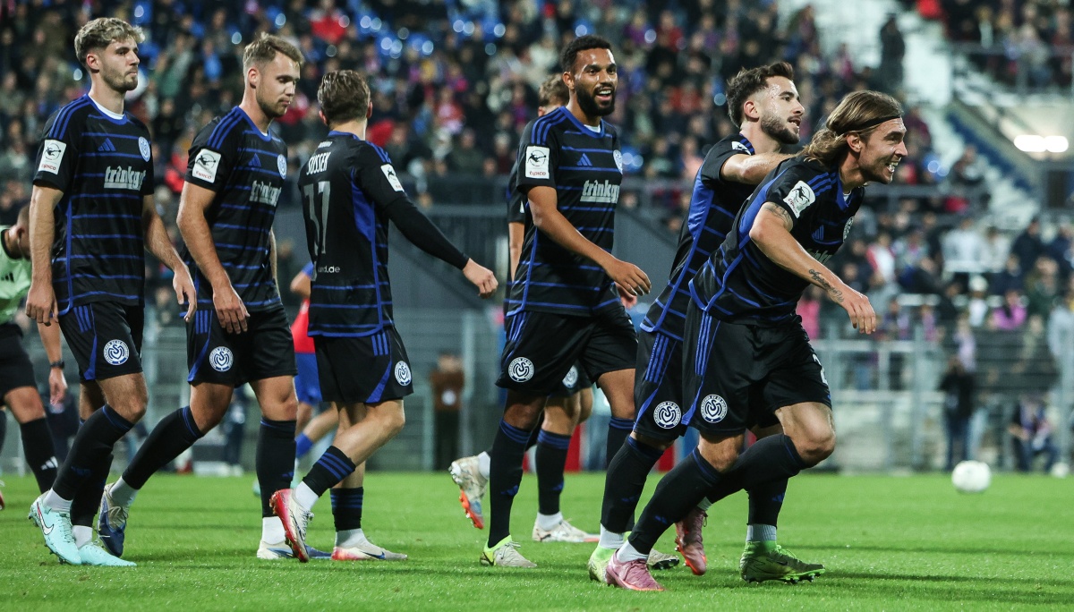 Viertel- und Halbfinal-Auslosung im Niederrheinpokal der Männer 2025/2026 am Donnerstag, 23. Oktober Viertel- und Halbfinal-Auslosung im Niederrheinpokal der Männer 2025/2026 am Donnerstag, 23. Oktober