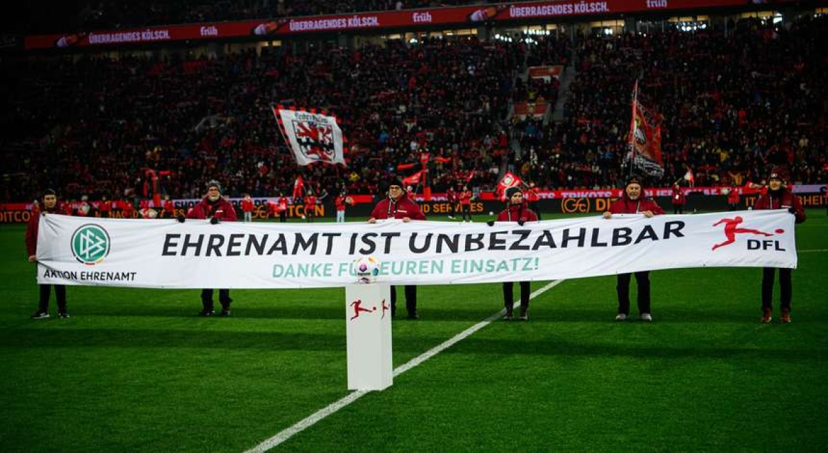 Noch bis zum 30. Oktober bewerben: Bayer 04 Leverkusen verleiht Ehrenamtspreis 2024