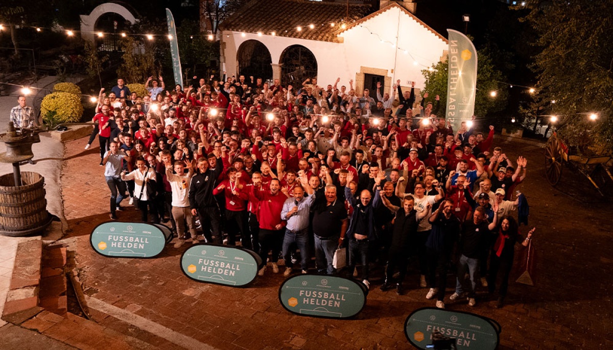 Erfolgreicher Abschluss der FUSSBALLHELDEN-Bildungsreise 2025: Dank und Weiterbildung für die Zukunft des Ehrenamts Erfolgreicher Abschluss der FUSSBALLHELDEN-Bildungsreise 2025: Dank und Weiterbildung für die Zukunft des Ehrenamts