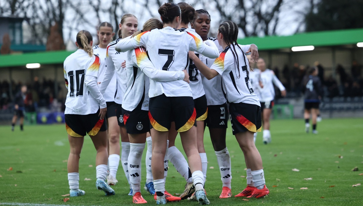 Start nach Maß für die deutsche U 19-Nationalmannschaft der Frauen in Duisburg