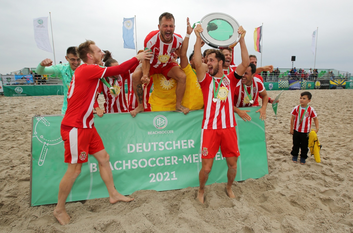 Premiere: Beach Royals Düsseldorf gewinnen Deutsche Beachsoccer-Meisterschaft