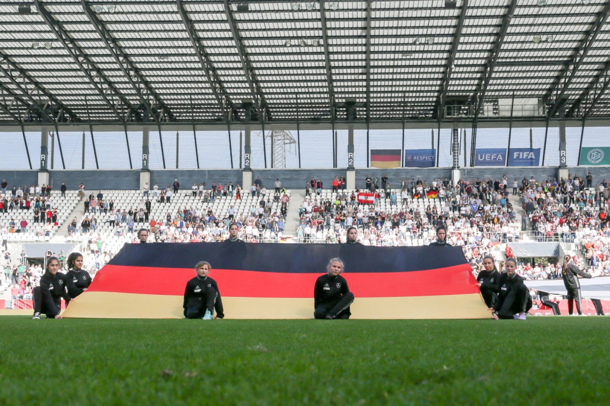 Länderspiel in Essen: DFB-Frauen in der EM-Quali gegen Irland