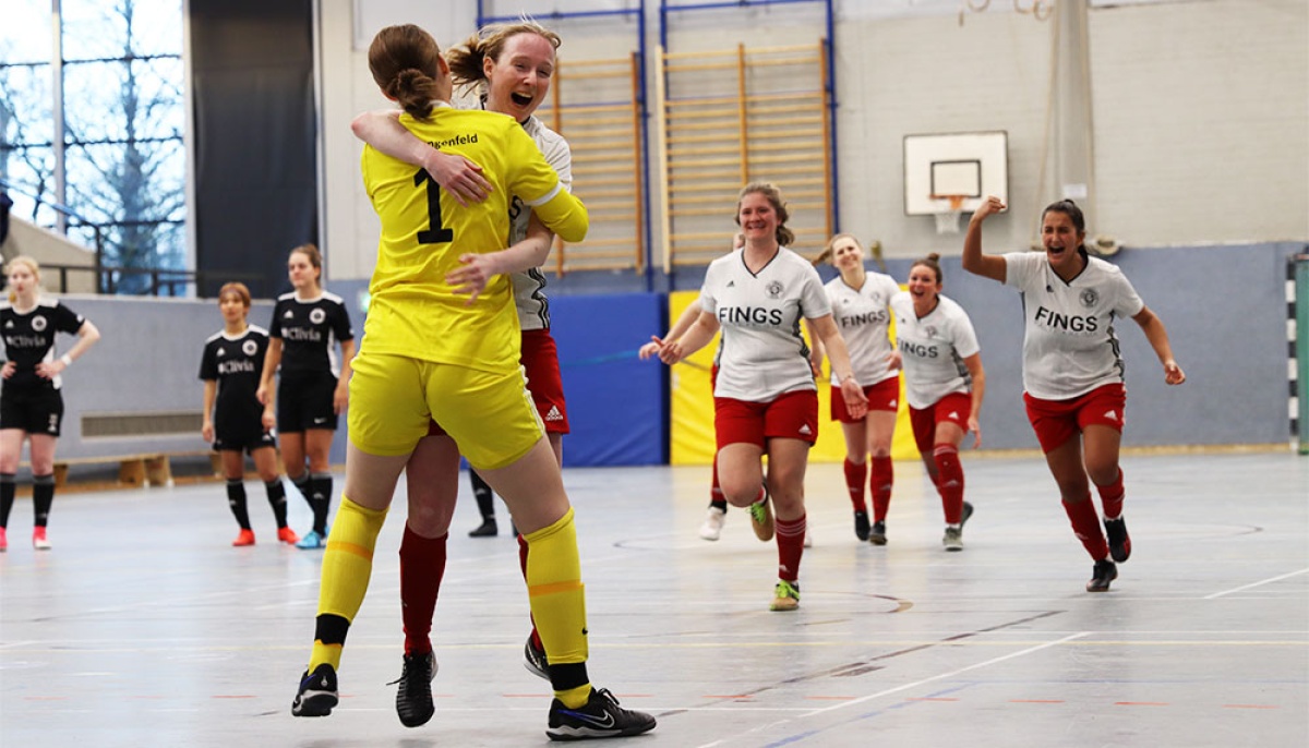 HSV Langenfeld feiert Sieg beim ARAG Futsal-Pokal der Frauen 2024 vor heimischer Kulisse