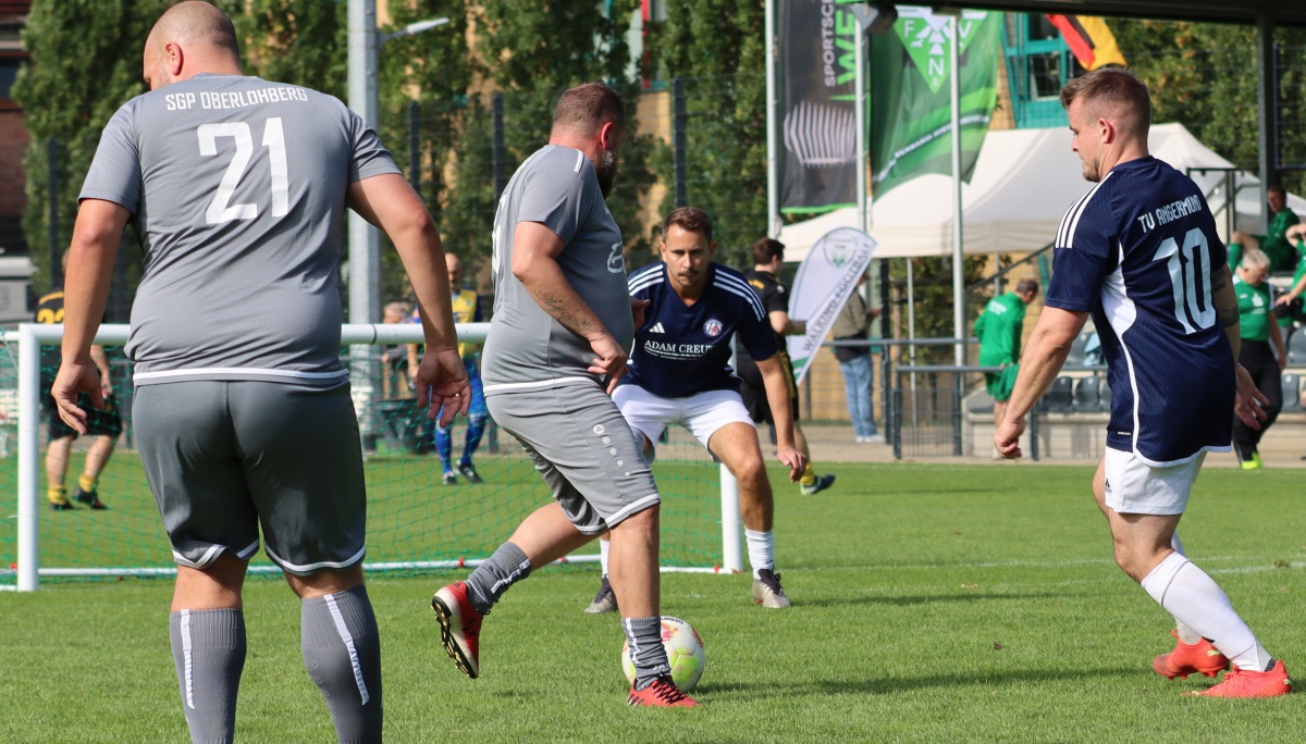 Gesucht: Walking Football-Teams für Festival des Breitenfußballs und 2. FVN Walking Football-Turnier Gesucht: Walking Football-Teams für Festival des Breitenfußballs und 2. FVN Walking Football-Turnier