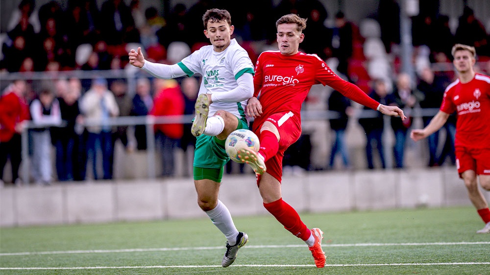 Vierter Oberliga-Sieg in Serie: SpVg Schonnebeck bleibt Spitzenreiter Ratingen dicht auf den Fersen