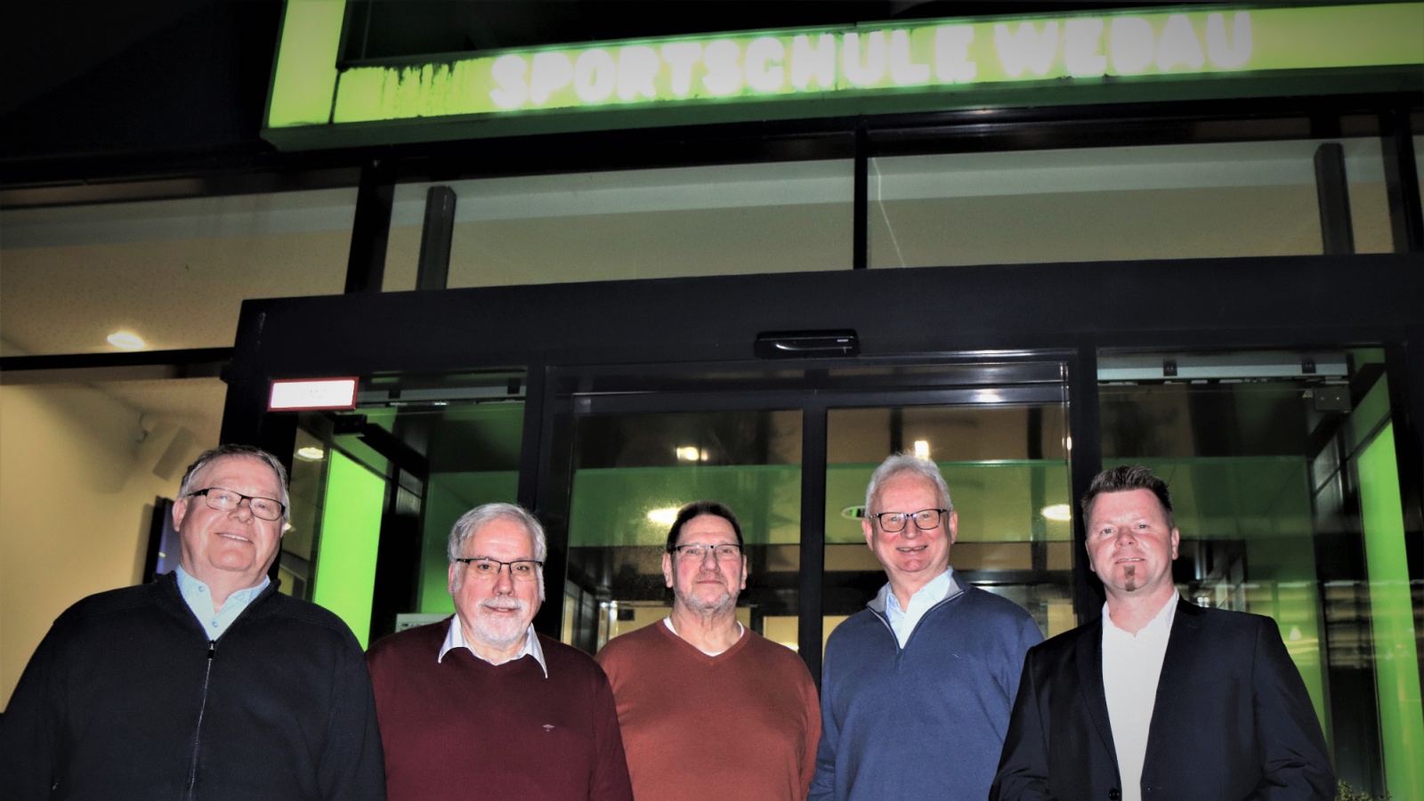 Die Mitglieder des neuen Lehrstabs am Montagabend in der Sportschule Wedau (v.l.): Ferdinand Karos, Hans-Joachim Goßen, Jörg Bitter, Jürgen Zupanc und Markus Brinkmeier. Auf dem Foto fehlt Wolfgang Schneider.