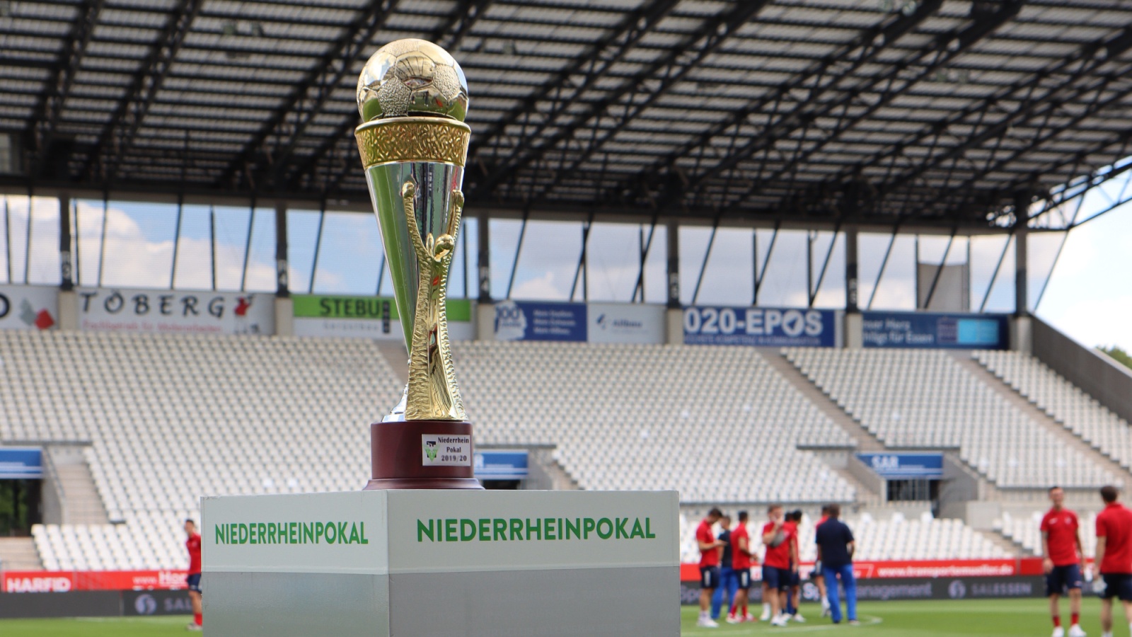Favoriten RWE, Kleve und Meerbusch geben sich im Niederrheinpokal keine Blöße