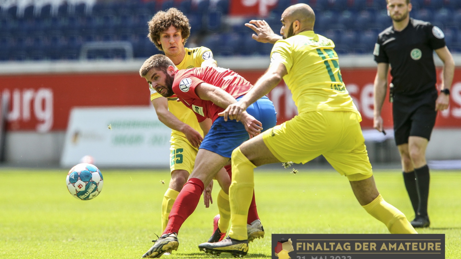Szene aus dem letzten Jahr: Damals siegte der Wuppertal SV im Niederrheinpokal-Finale in Duisburg 2:1 gegen den SV Straelen.