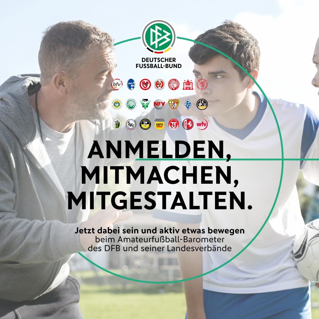 [{"clang_id":1,"value":"DFB-Werbeplakat: Zwei Fußballspieler umarmen sich vor grünem Rasen. Darunter Logos verschiedener Fußballverbände und der Slogan \"Anmelden, Mitmachen, Mitgestalten.\""}]