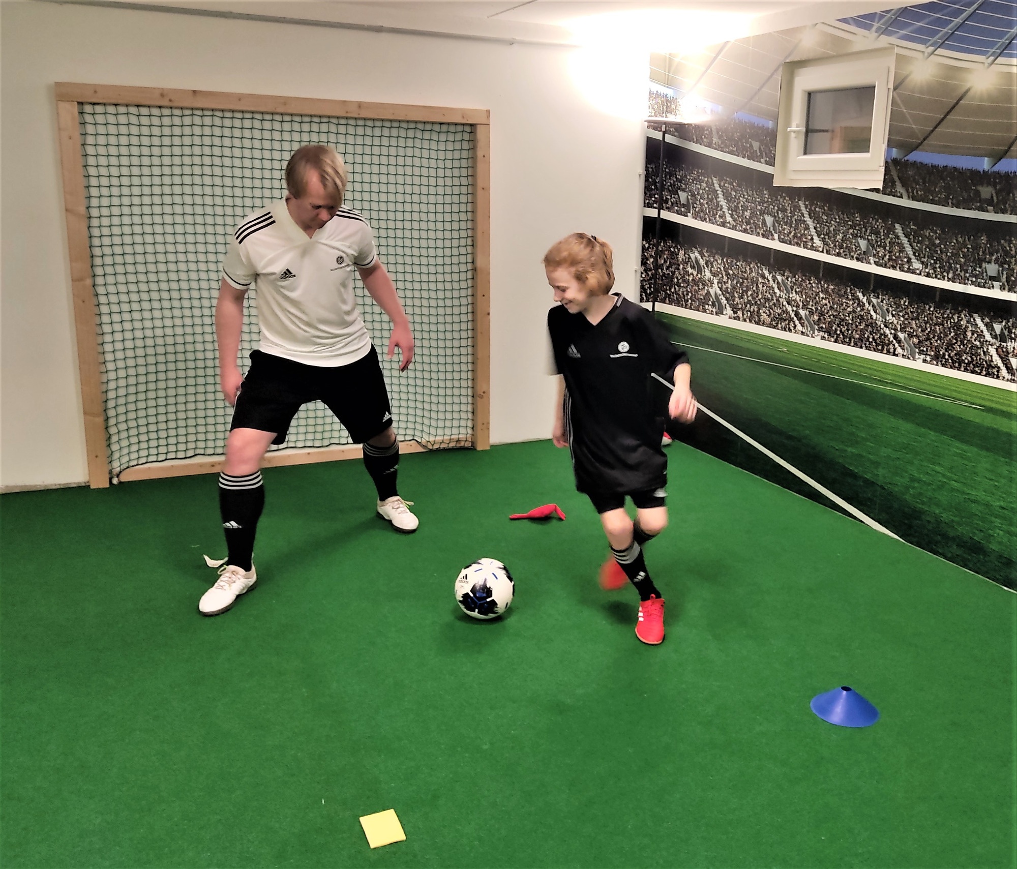 Fußball-Lehrer Arne Janssen: Online-Techniktraining für DFB im heimischen Keller