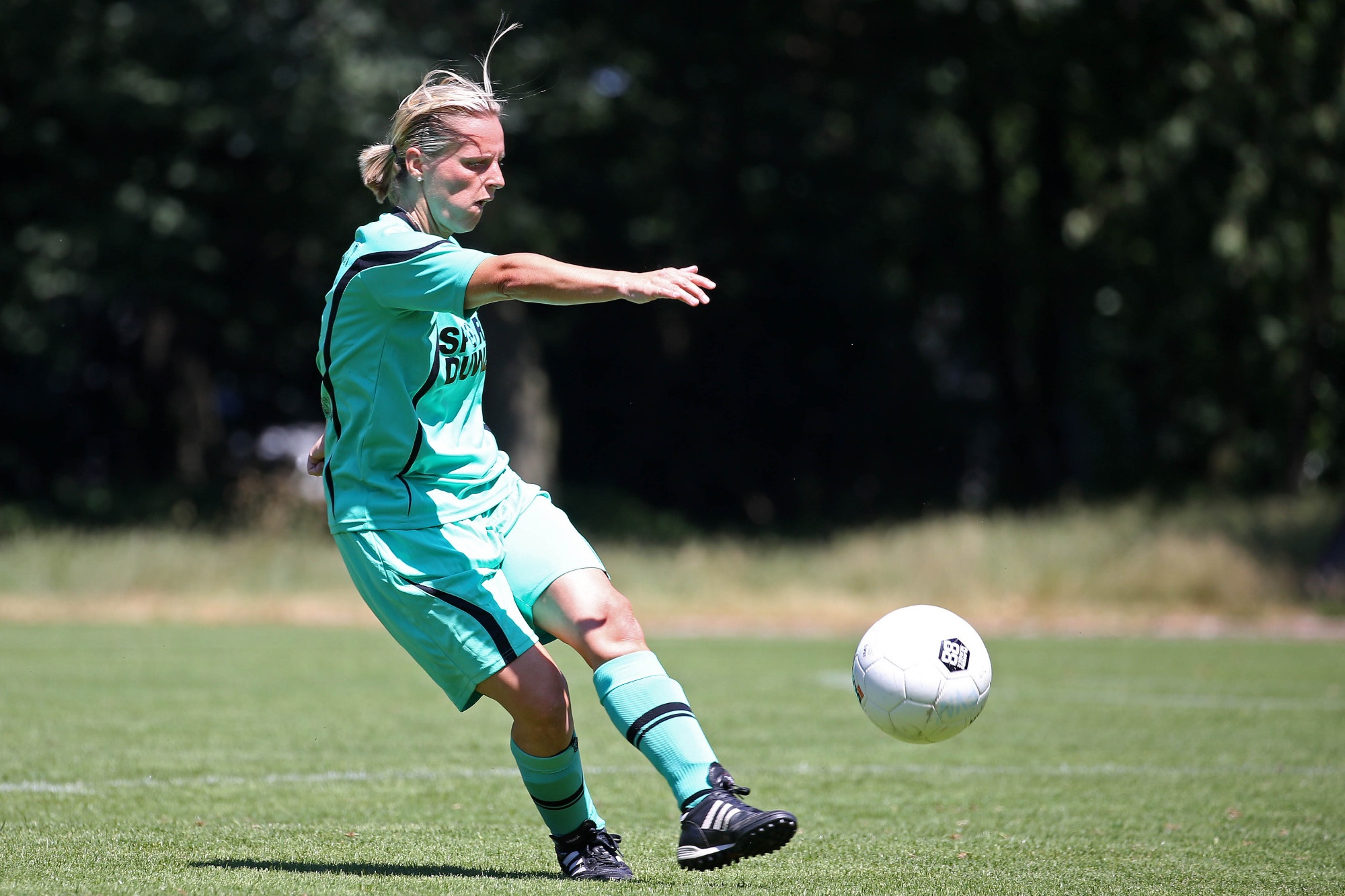 Beim "Festival des Breitenfußballs" in der Sportschule Wedau wird jedes Jahr ein Kleinfeld-Turnier für Ü 30-Ladies angeboten. (Foto: Nagraszus)